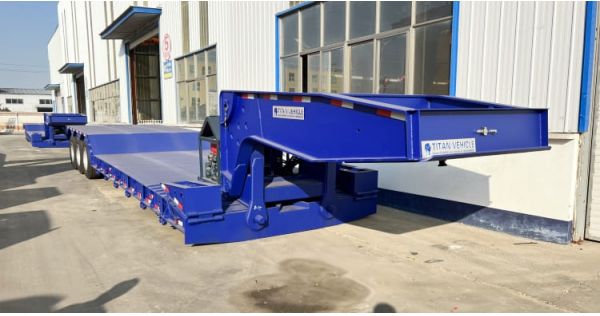 3 Axle Removable Gooseneck Lowboy Trailer - USD 26680