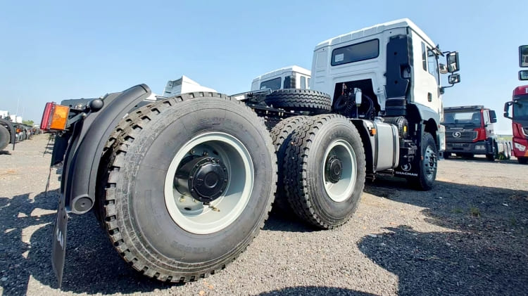 Shacman H3000 Tractor Head for Sale in Trinidad and Tobago