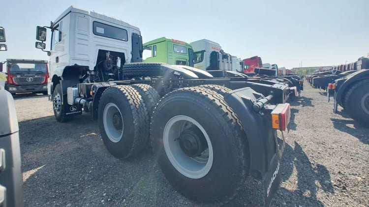 Shacman H3000 Tractor Head for Sale in Trinidad and Tobago