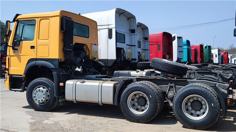 Sinotruk Howo 400 Trucks Tractor Head for Sale in Trinidad and Tobago